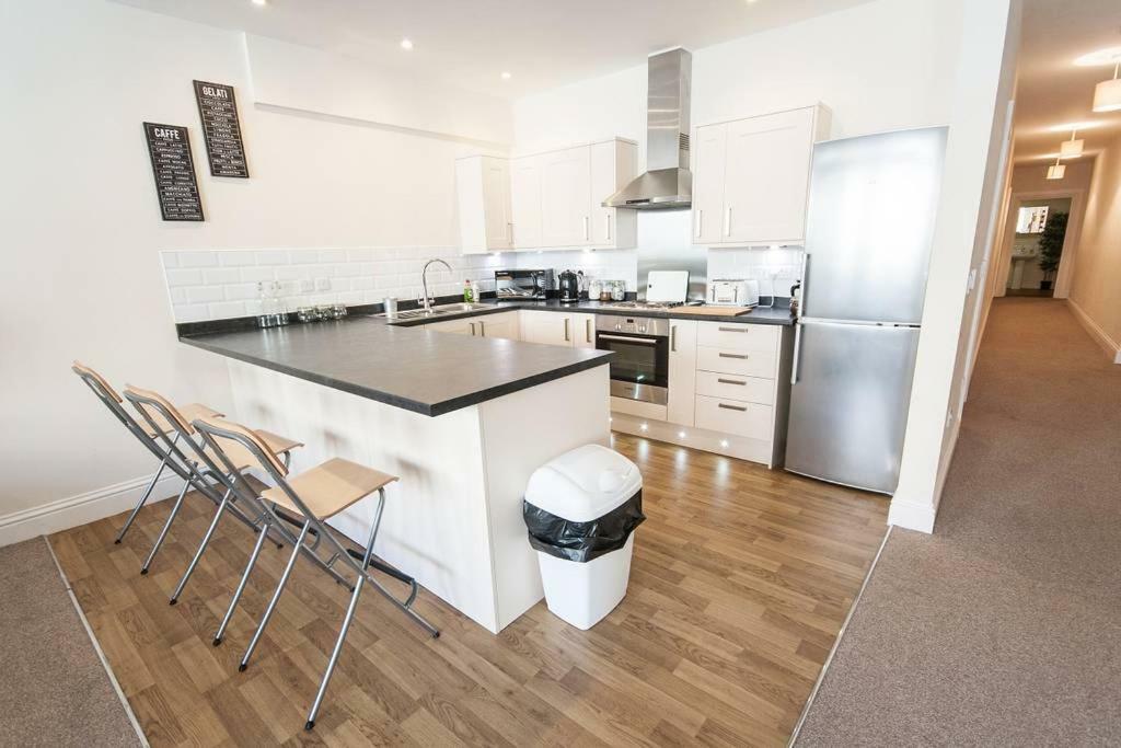 The Broadmead Forest - Spacious City Centre 3Bdr Apartment Bristol Eksteriør bilde